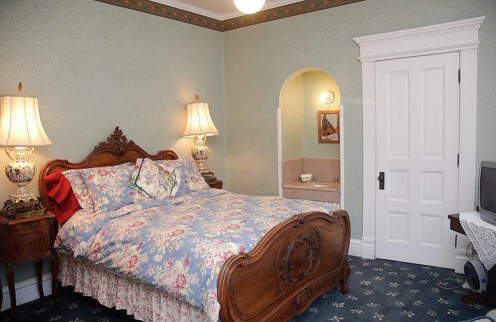 The Grand Anne Bed And Breakfast Keokuk Εξωτερικό φωτογραφία